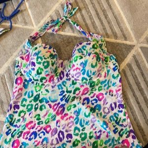 Victoria’s Secret tankini size 36C